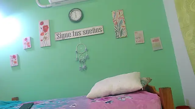 Snapshot of gatitasexygatitasexy chatting on 16, 10, 2025 gatitasexygatitasexy online show from 16, 10, 2025