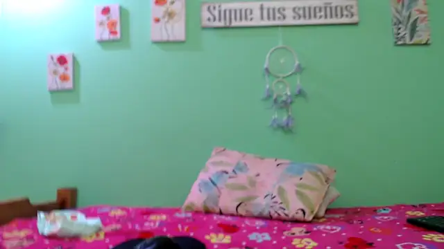 Snapshot of gatitasexygatitasexy chatting on 23, 10, 2025 gatitasexygatitasexy online show from 23, 10, 2025