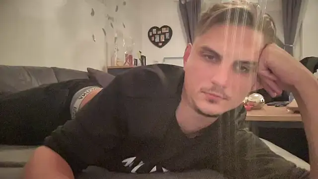 Sweetbooy90 online show from 10, 10, 2025