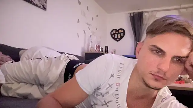 Sweetbooy90 online show from 3, 10, 2025