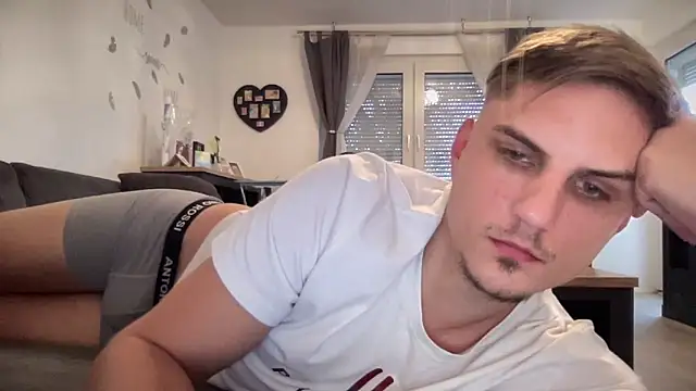 Sweetbooy90 online show from 15, 11, 2025