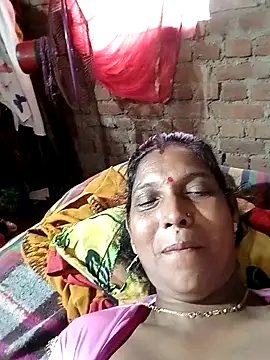 Savita992 online show from 3, 10, 2025