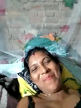 Savita992 online show from 4, 10, 2025