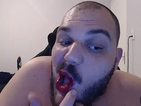 Brsecretbear online show from 9, 9, 2025