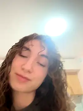 Snapshot of Adelina_Bliss chatting on 23, 11, 2025 Adelina Bliss online show from 23, 11, 2025