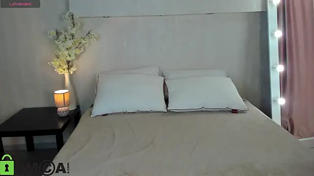 Adelina Bliss online show from 4, 5, 2026
