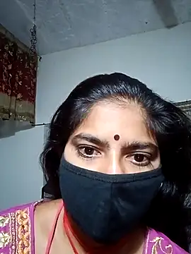 Snapshot of Daisygirl9 chatting on 26, 10, 2025 Daisygirl9 online show from 26, 10, 2025