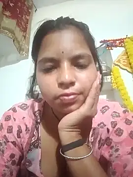 Snapshot of Daisygirl9 chatting on 13, 10, 2025 Daisygirl9 online show from 13, 10, 2025