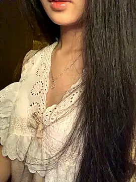 Nhinhi18 online show from 10, 4, 2026