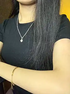 Nhinhi18 online show from 13, 6, 2026