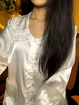 Nhinhi18 online show from 25, 9, 2025