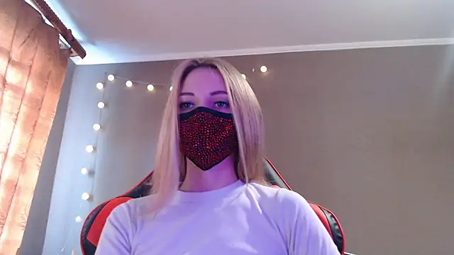 Iris lave online show from 15, 10, 2025