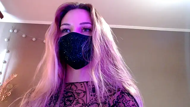 Iris lave online show from 13, 4, 2026