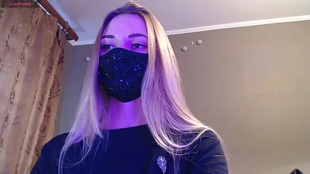 Iris lave online show from 8, 9, 2025