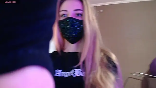 Iris lave online show from 15, 11, 2025