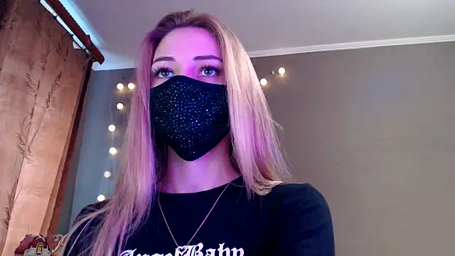 Iris lave online show from 21, 12, 2025