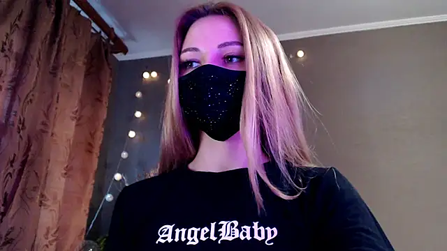 Iris lave online show from 22, 3, 2026