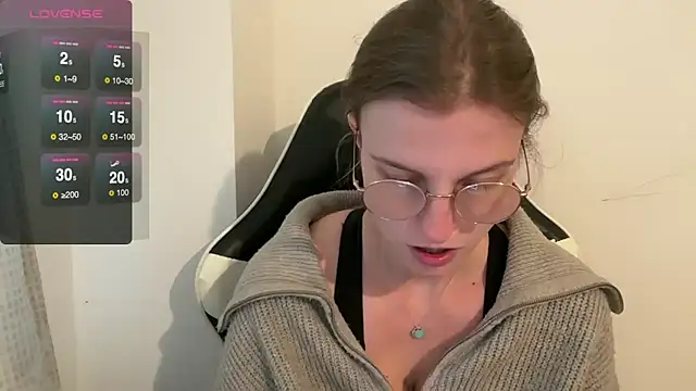 BustyKellyXXX online show from 26, 11, 2025