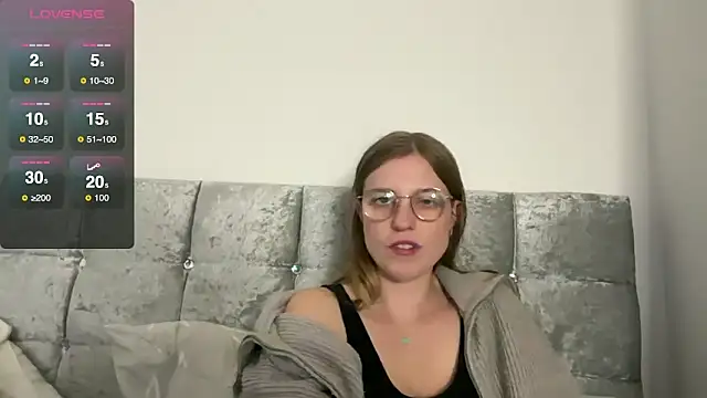 BustyKellyXXX online show from 28, 9, 2025