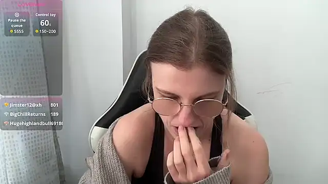 BustyKellyXXX online show from 4, 3, 2026