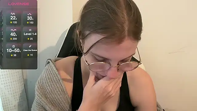 BustyKellyXXX online show from 14, 11, 2025