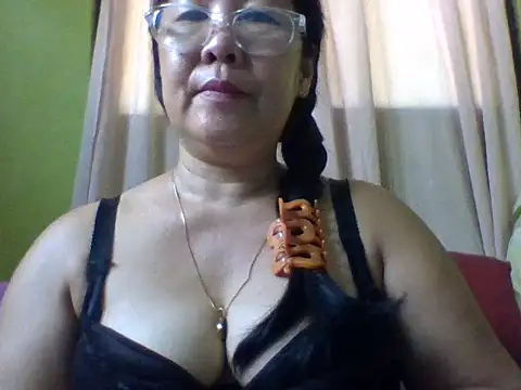 mommasexy29 online show from 7, 10, 2025