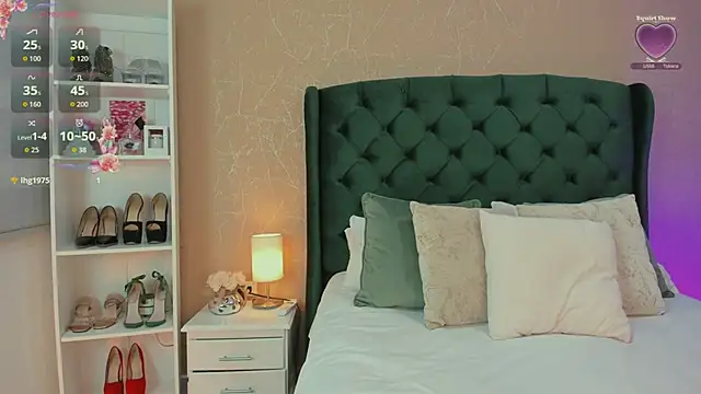 naughty fun room online show from 19, 9, 2025