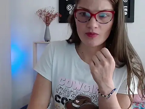 Camila-ventura online show from 5, 10, 2025