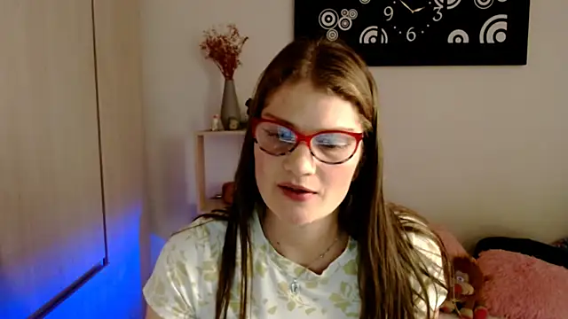 Camila-ventura online show from 5, 2, 2026