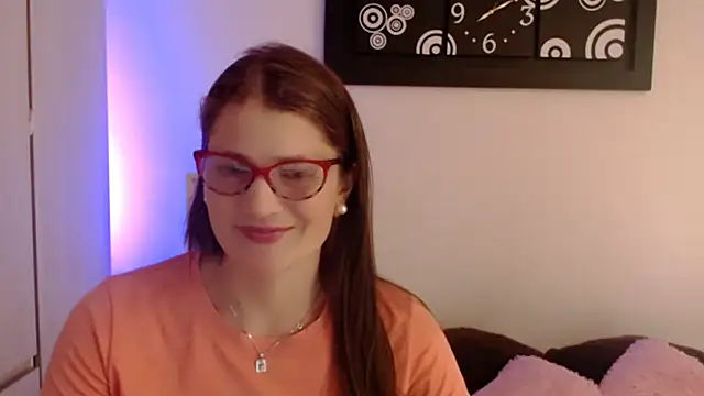 Camila-ventura online show from 8, 6, 2026