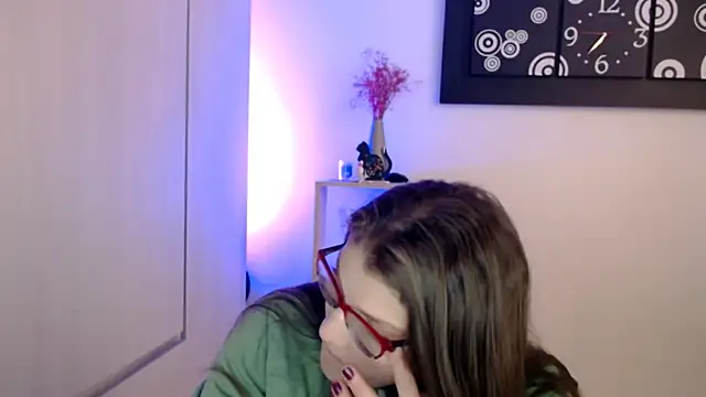 Camila-ventura online show from 24, 2, 2026