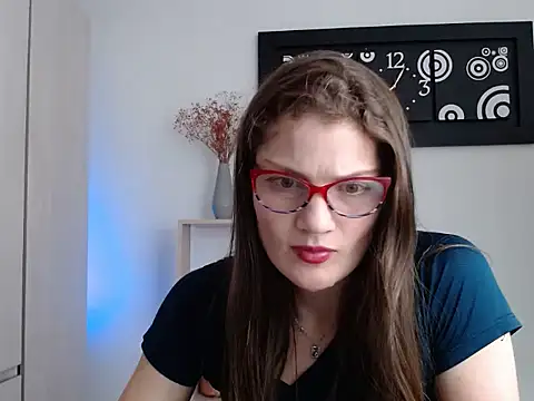 Camila-ventura online show from 7, 10, 2025