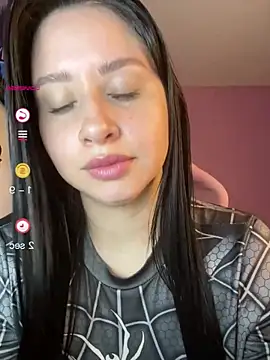 Snapshot of lucy_grey25 chatting on 30, 6, 2026 lucy grey25 online show from 30, 6, 2026