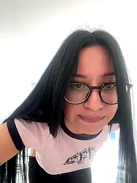 lucy grey25 online show from 15, 9, 2025