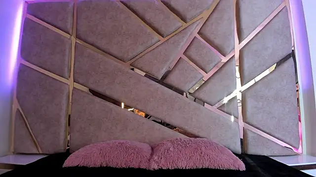 Zafiro claire online show from 25, 9, 2025