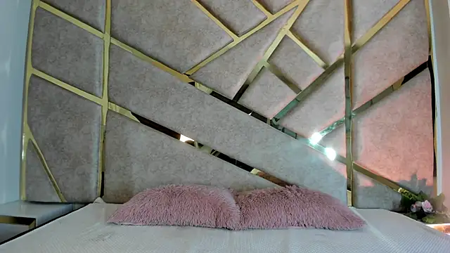 Zafiro claire online show from 10, 10, 2025