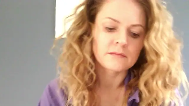 Ginger-bb online show from 9, 4, 2026