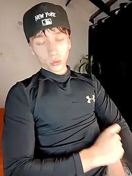 Logan sixxer online show from 28, 9, 2025