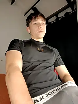 Logan sixxer online show from 17, 9, 2025