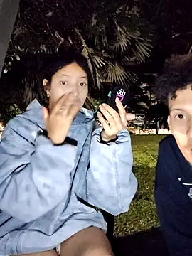 Snapshot of Joe_And_Emma chatting on 12, 9, 2025 Joe And Emma online show from 12, 9, 2025