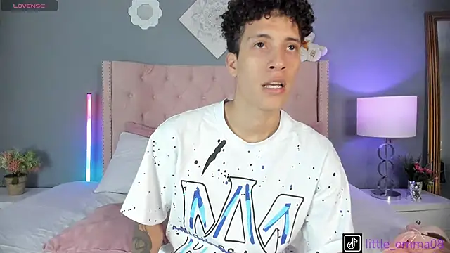 Snapshot of Joe_And_Emma chatting on 6, 10, 2025 Joe And Emma online show from 6, 10, 2025