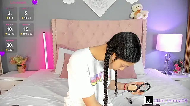 Snapshot of Joe_And_Emma chatting on 15, 9, 2025 Joe And Emma online show from 15, 9, 2025