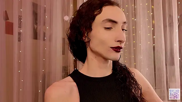 Snapshot of Queen_of_tease chatting on 18, 11, 2025 Queen of tease online show from 18, 11, 2025