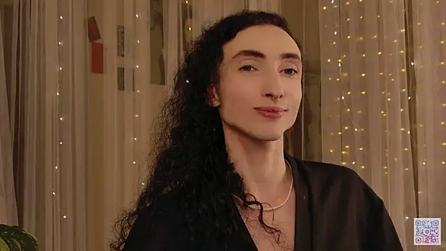 Snapshot of Queen_of_tease chatting on 21, 11, 2025 Queen of tease online show from 21, 11, 2025