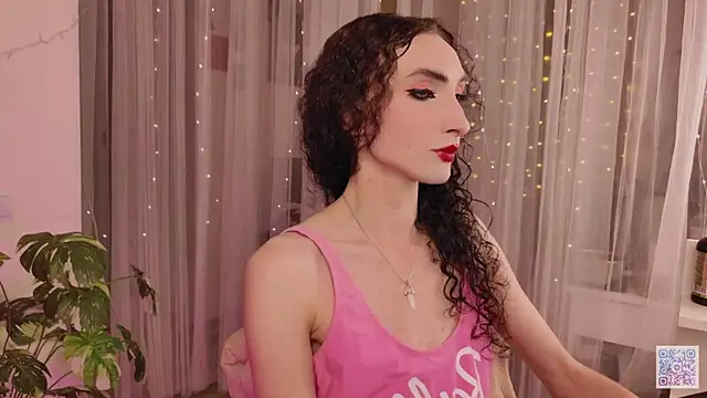 Snapshot of Queen_of_tease chatting on 6, 10, 2025 Queen of tease online show from 6, 10, 2025