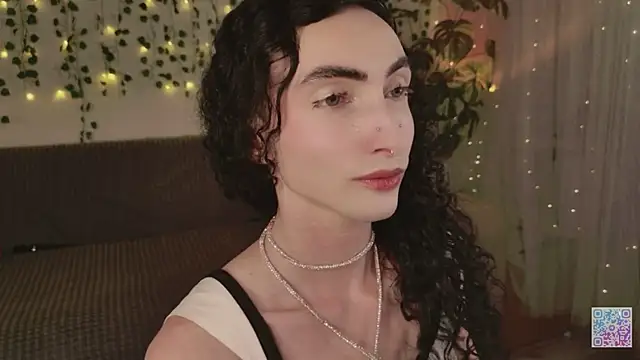 Queen of tease online show from 8, 7, 2026