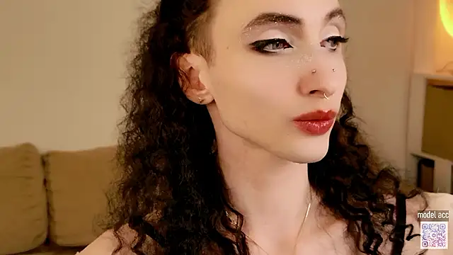 Snapshot of Queen_of_tease chatting on 7, 2, 2026 Queen of tease online show from 7, 2, 2026