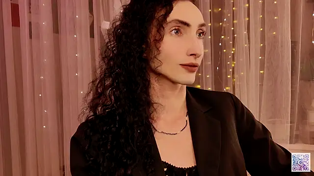 Snapshot of Queen_of_tease chatting on 27, 11, 2025 Queen of tease online show from 27, 11, 2025