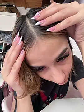 Babylovetiernax online show from 11, 2, 2026