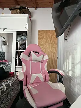 Babylovetiernax online show from 7, 3, 2026